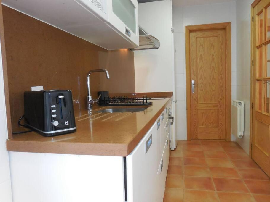 Precioso Piso De 2 Habitaciones Armilla Eksteriør billede